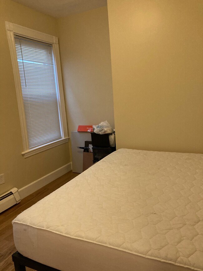 Building Photo - 101 Calumet St