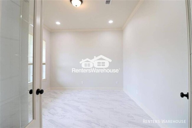 Building Photo - 2902 Iris Gable Ct