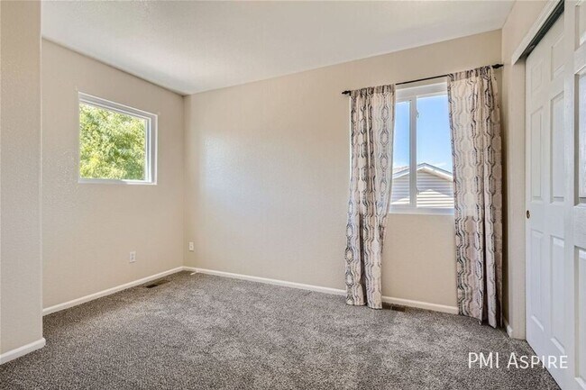 Building Photo - Beautiful 4-Bedroom Home with Garage & Fenced Yard