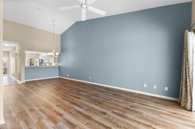 Building Photo - 414 Laurel Lake Dr