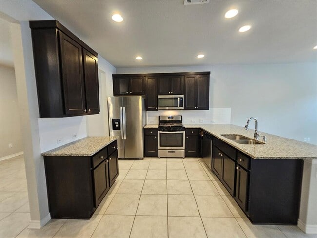 Building Photo - 1721 Artesian Spgs Xing