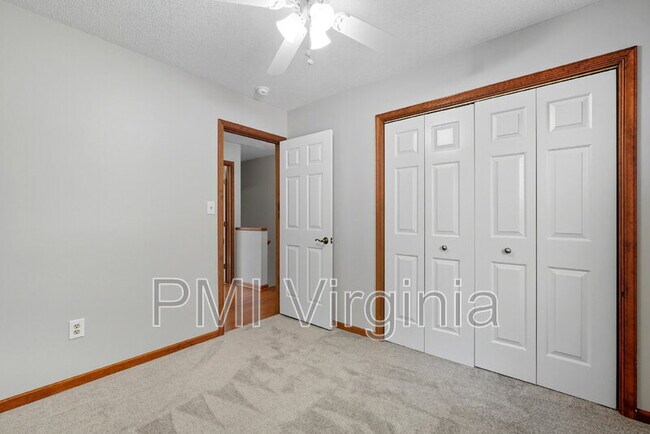 Building Photo - 932 Nugent Dr