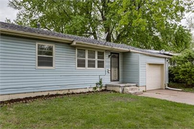 Building Photo - 6310 N 47th St