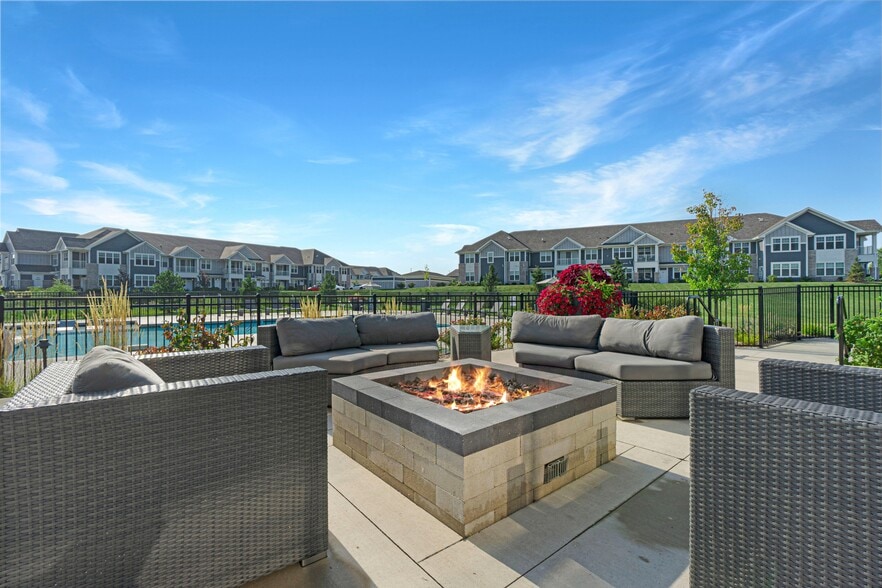 Seasons at Orchard Hills Exterior Gas Firepit - Seasons at Orchard Hills