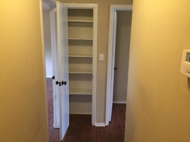 Building Photo - 3409 S Carolina Dr