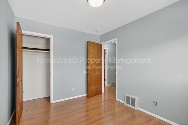 Building Photo - 224 Presley Rd