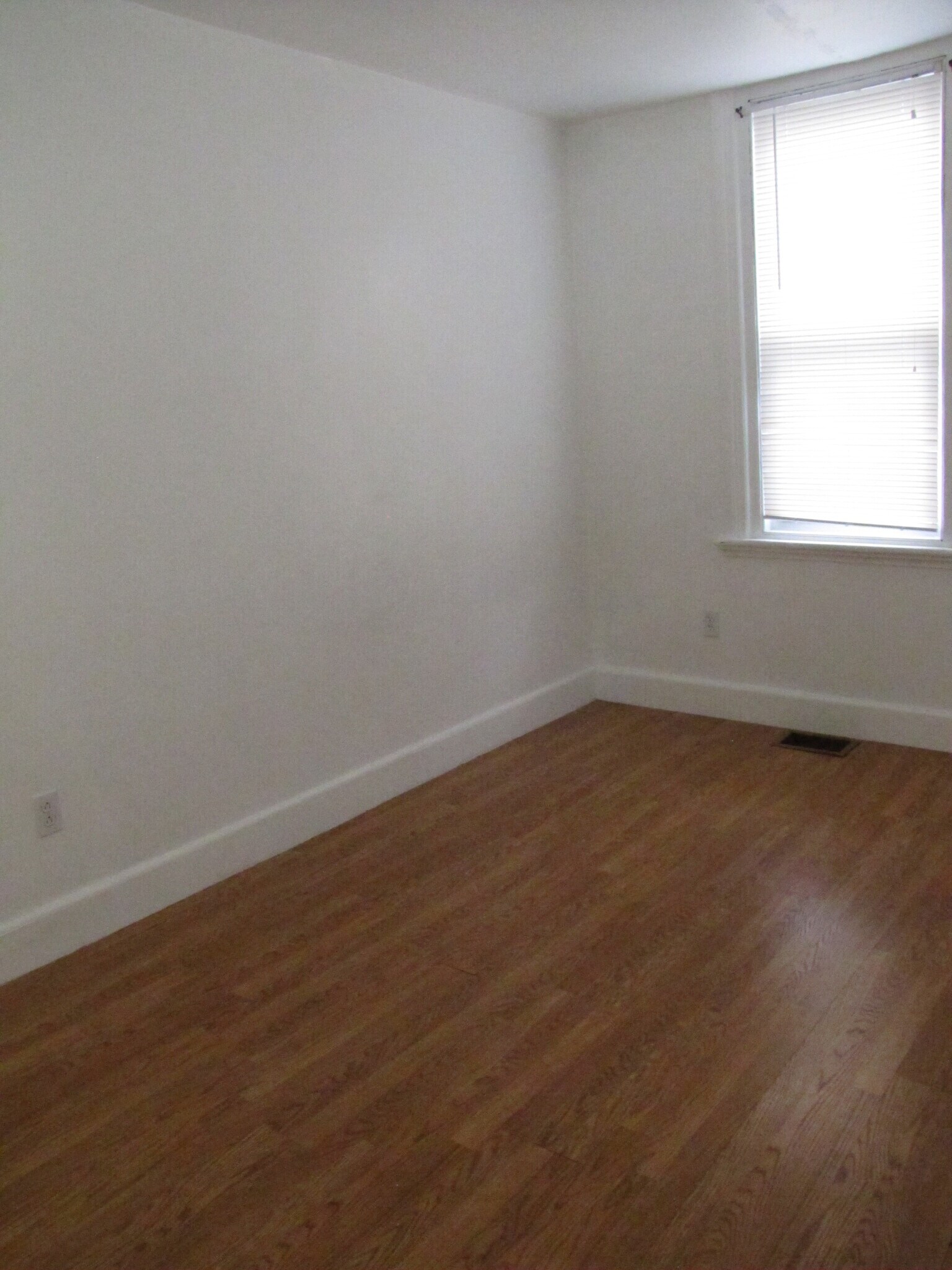 Building Photo - 285 Fayette St