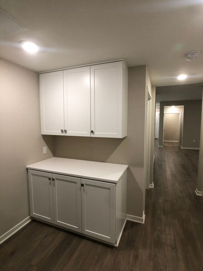 Building Photo - 195 Bowery