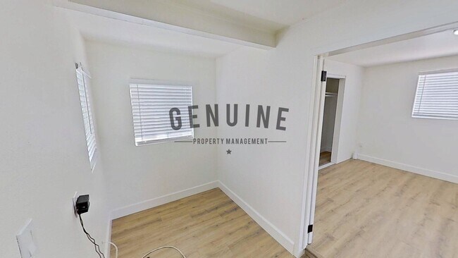 Building Photo - Upgraded 4Bd 2Ba Home