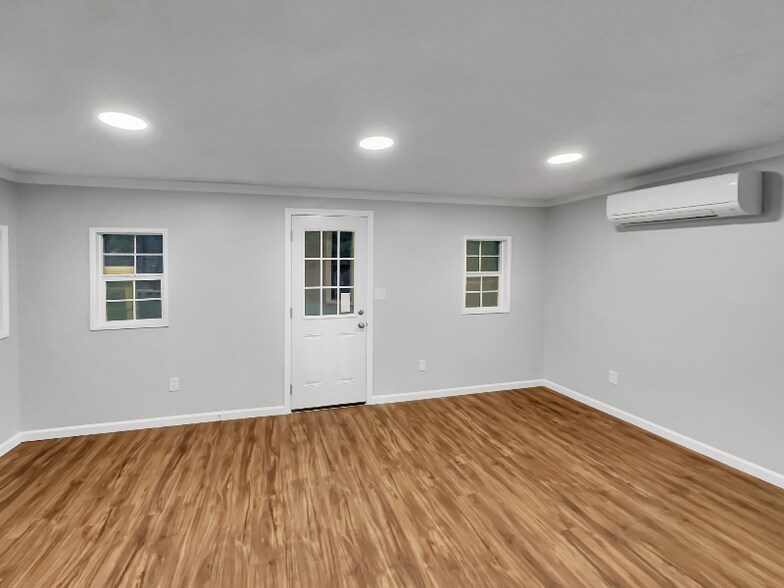 Building Photo - 107 Patra Dr