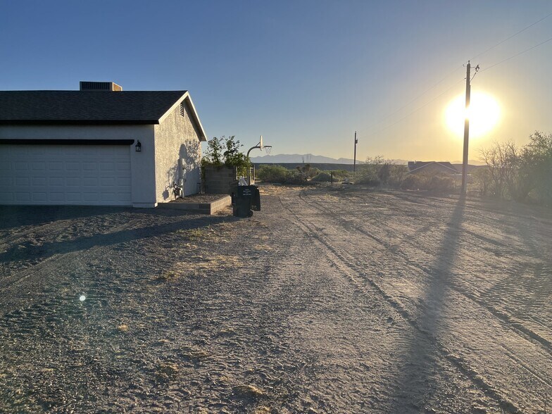 Building Photo - 720 S 600 W