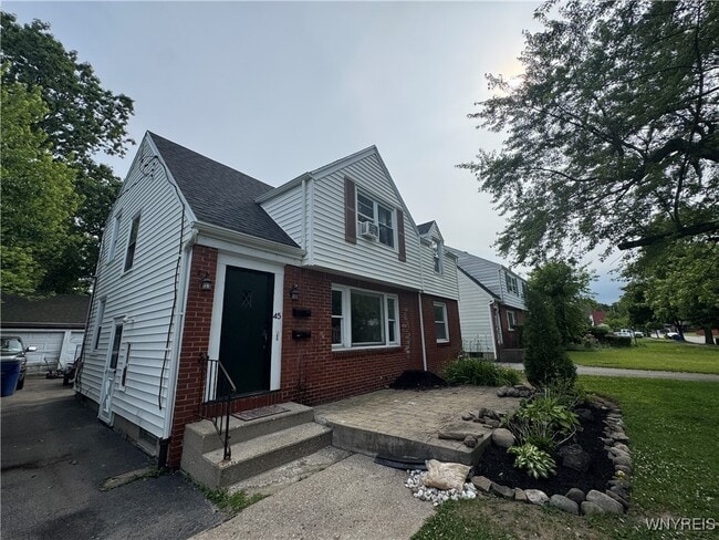 Building Photo - 45 Argyle Ave