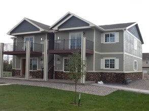 Building Photo - 3809 Victoria Dr