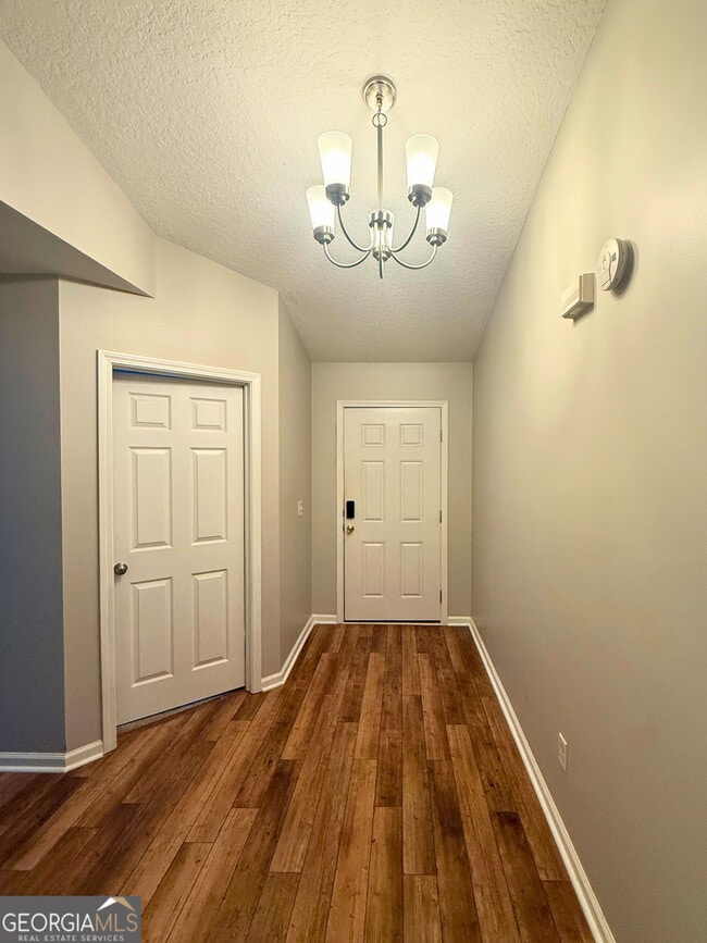 Building Photo - 122 Royal Acres Cir