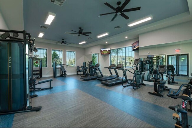 Building Photo - 2554 Seychelles Dr