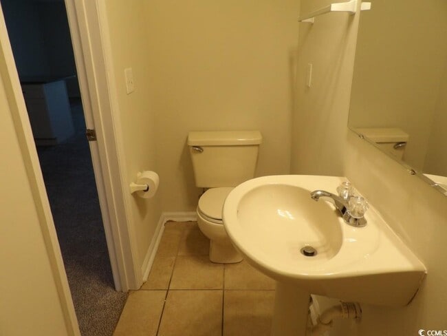 Building Photo - 1095 Plantation Dr