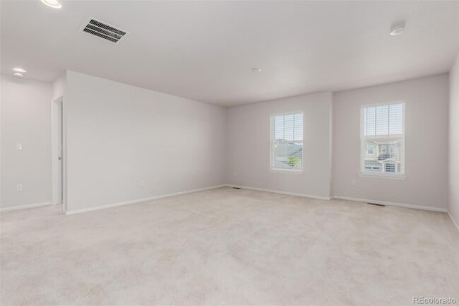 Building Photo - 3827 N Grand Baker Ct