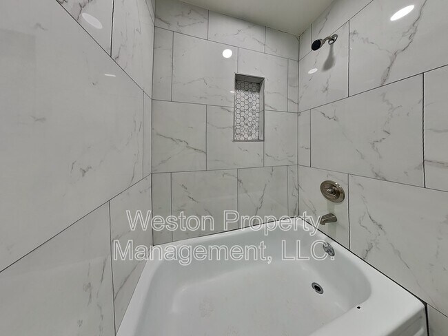 Building Photo - 8708 Cord Ave