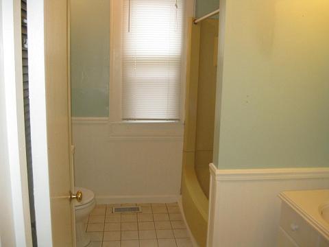 Building Photo - UK / Woodland Park Area Apartment.  250502