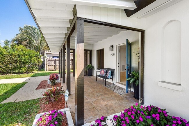 Building Photo - 1430 NE 16th Ave