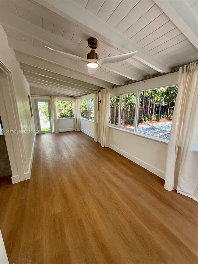 Building Photo - 1215 SW 15th St