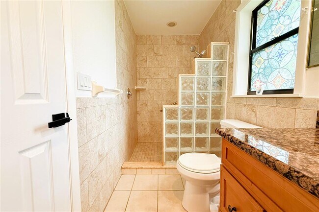 Building Photo - 3201 Bartlett St