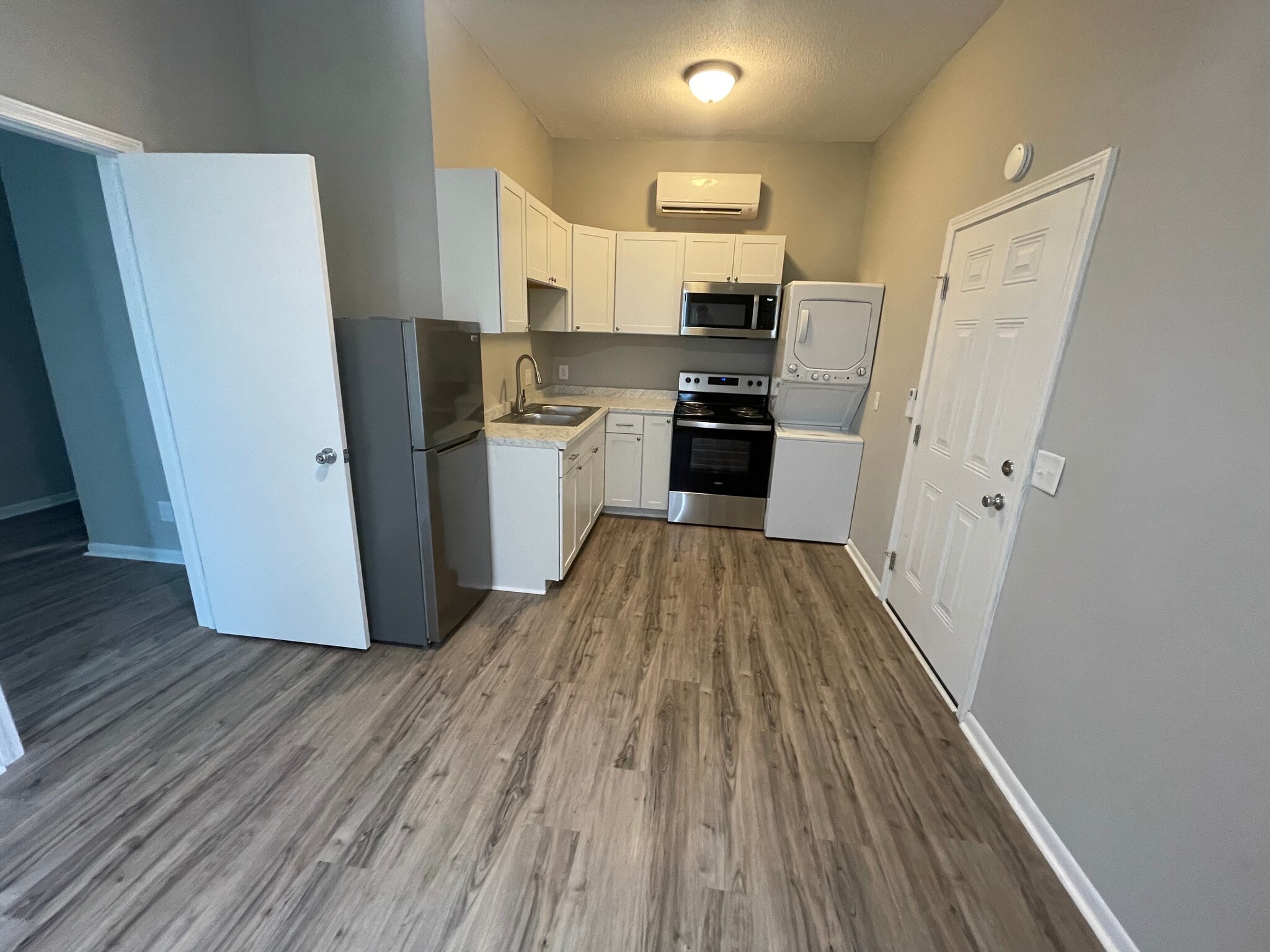 Building Photo - 1157 Olympia Ave