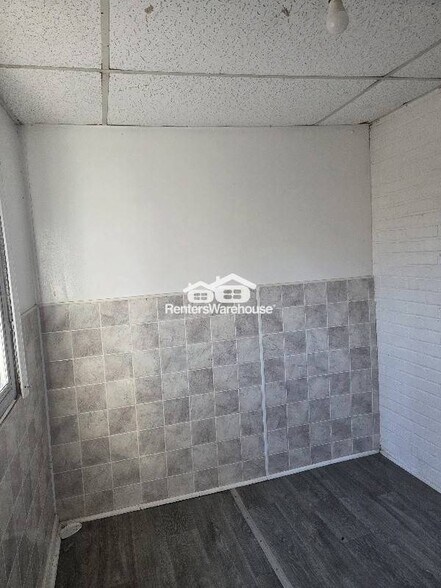 Building Photo - 3816 Avondale Ave