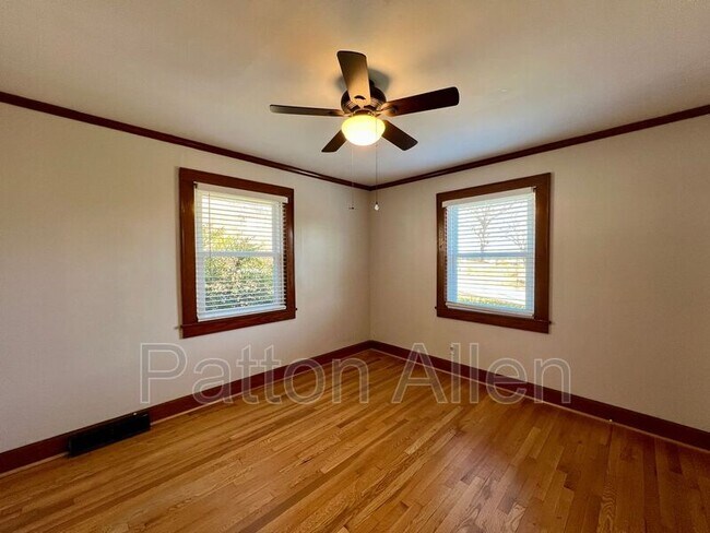 Building Photo - 135 Haynes St