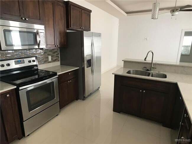 Building Photo - 27 N 51st St