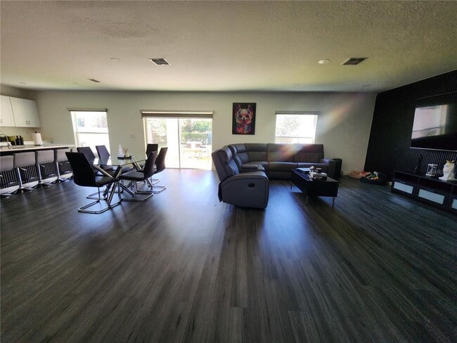 Building Photo - 5148 Tuscany Ln