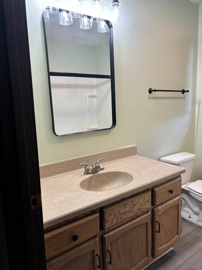 Bathroom - 233 Harnett St NW