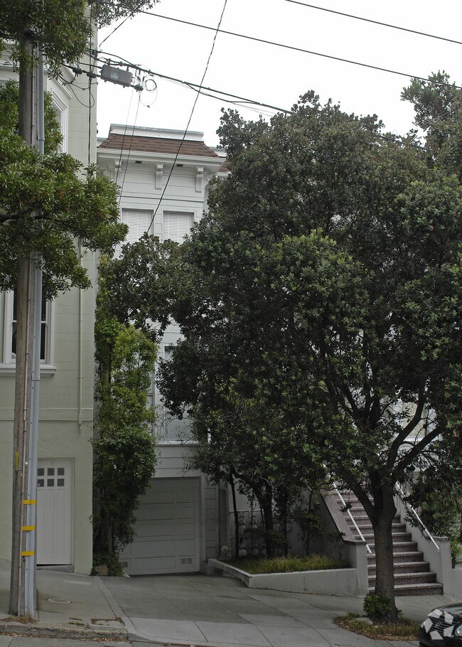 Building Photo - 2226 Divisadero St