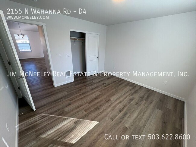 Building Photo - 2155 N Wahanna Rd