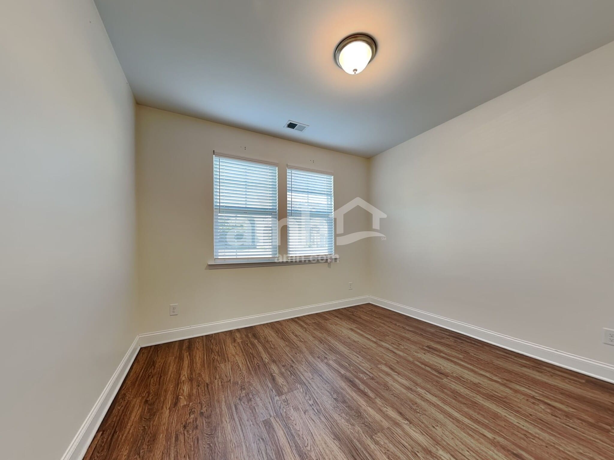 Building Photo - 231 Lake End Dr