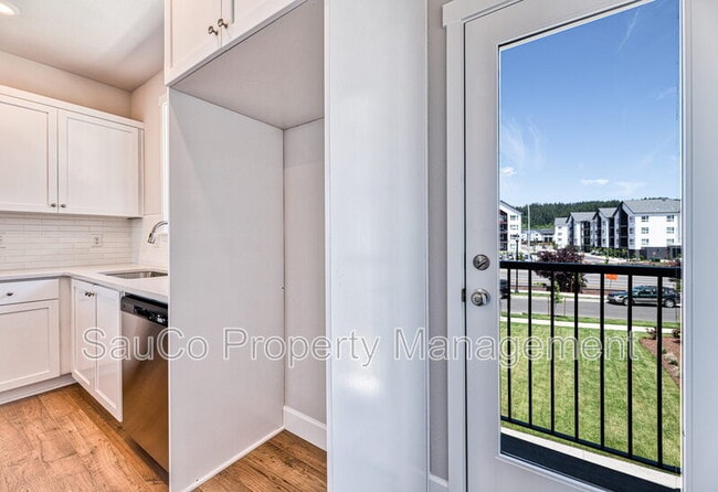 Building Photo - 17071 SW Friendly Ln