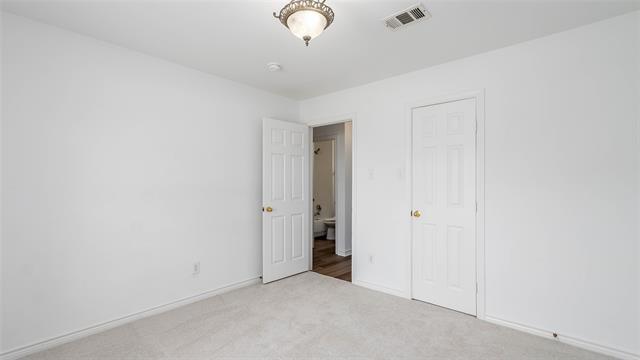 Building Photo - 402 Silver Mine Dr