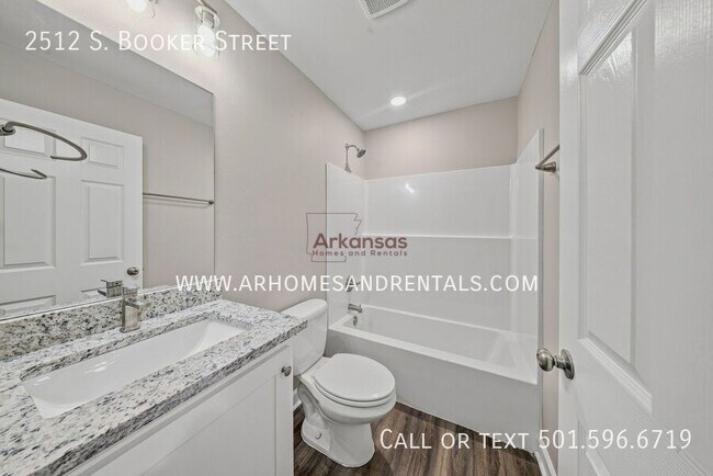 Building Photo - 2512 Booker St