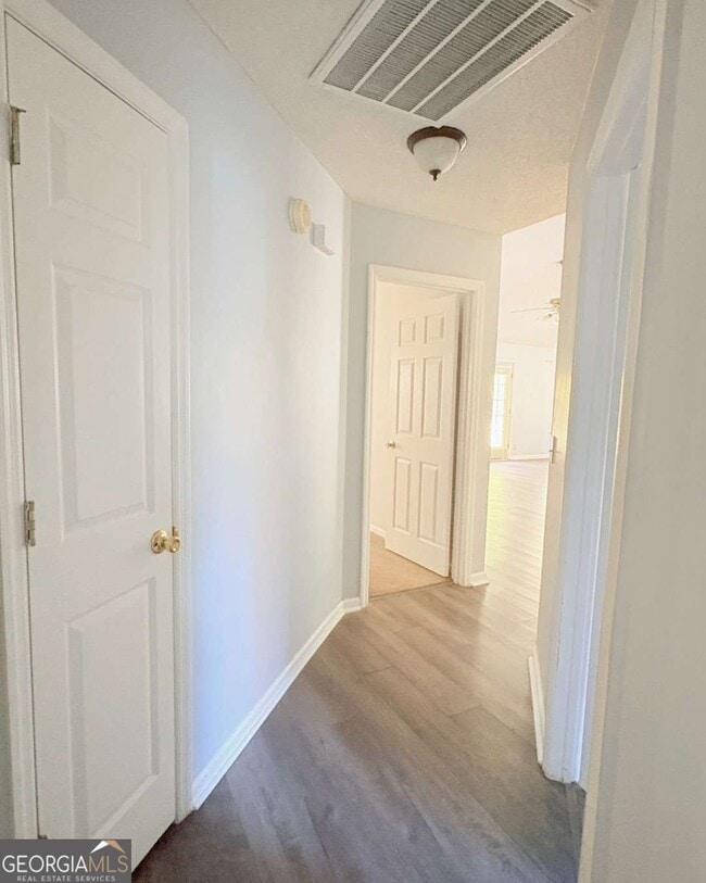 Building Photo - 601 McIntosh Dr