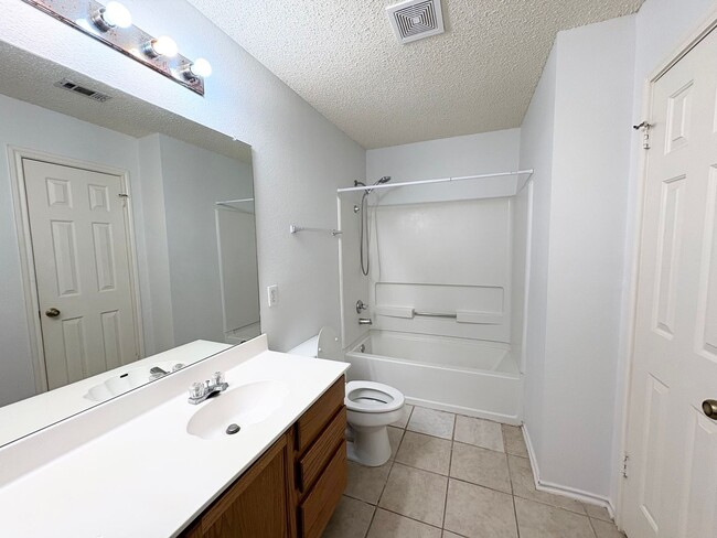 Building Photo - 8332 Montoya Cir