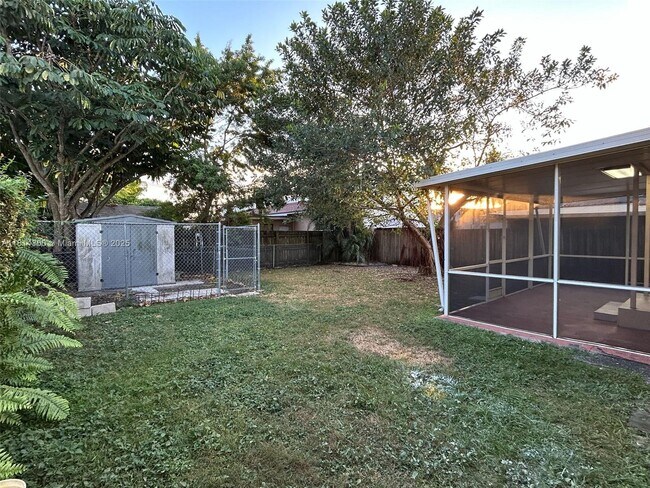 Building Photo - 8840 SW 38th St