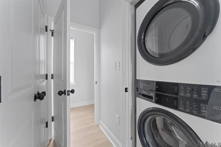 Building Photo - 1714 Tricou St