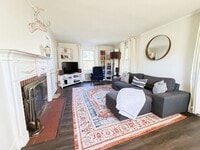 Building Photo - Spacious Single-Family Home with High-End Chef's Kitchen