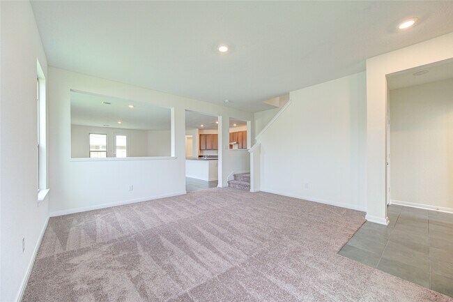 Building Photo - 6120 Whitewing Rd