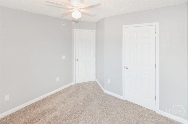 Building Photo - 1040 Canyon Oak Loop