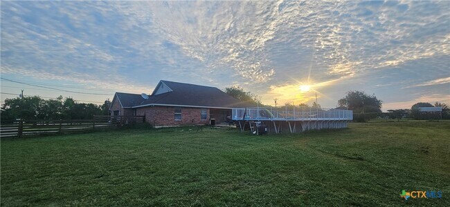 Building Photo - 775 Cactus Ln