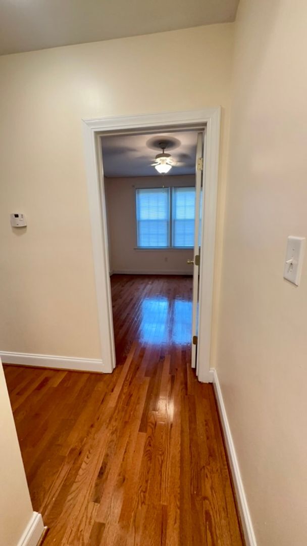 Building Photo - Bright & Modern 1-Bedroom Condo in Heathwood Court – Walkable & Inviting ~ Available May 2026!