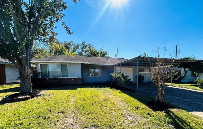 Primary Photo - 1504 Greenbriar Ave