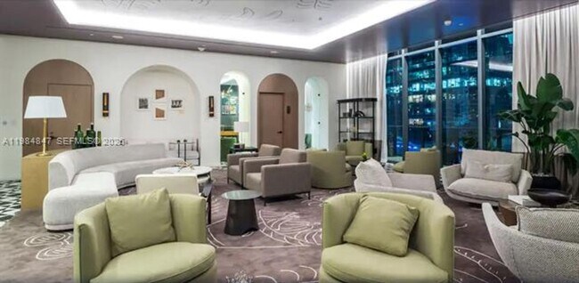 Building Photo - 801 S Miami Ave