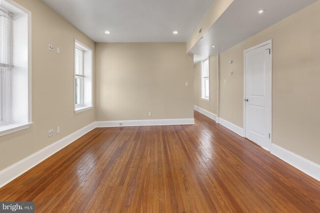 Building Photo - 4623 Sansom St